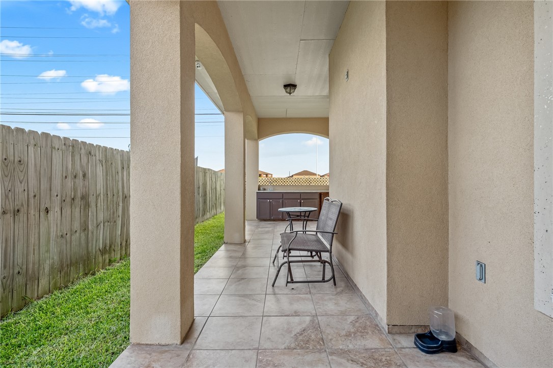 3813 Elvis Dr Property Photo 28