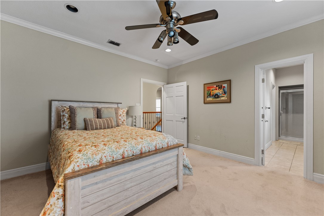 214 Country Club Blvd Property Photo 30