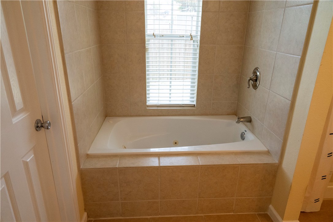 2562 Big Oak Lane Property Photo 16
