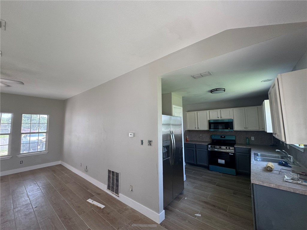 1834 Promise Ln Property Photo 3