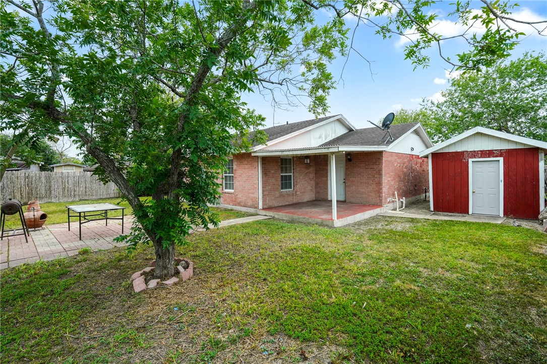 126 Cactus St Property Photo 6