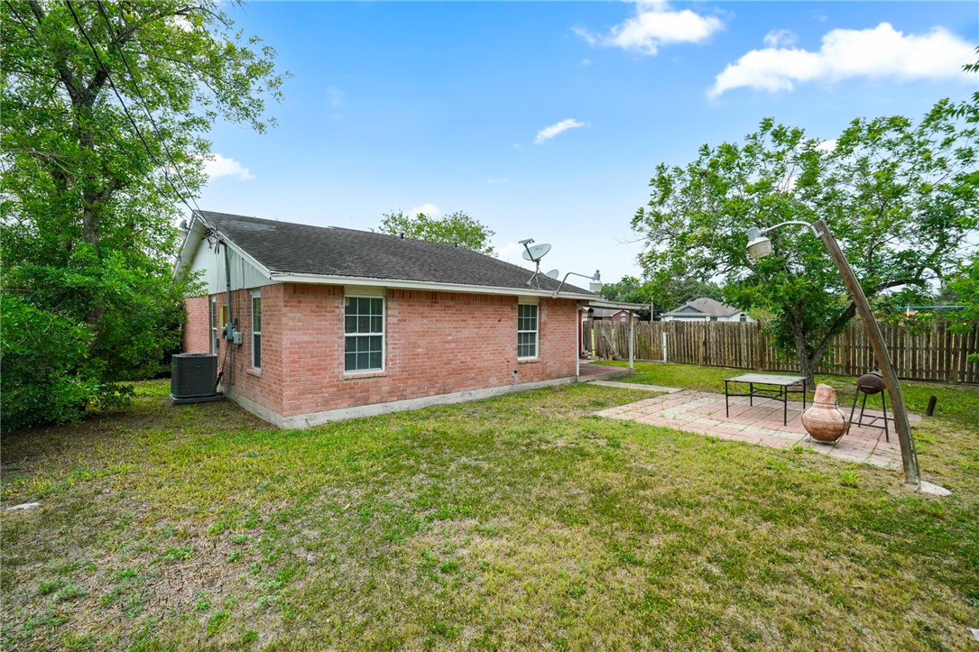 126 Cactus St Property Photo 7