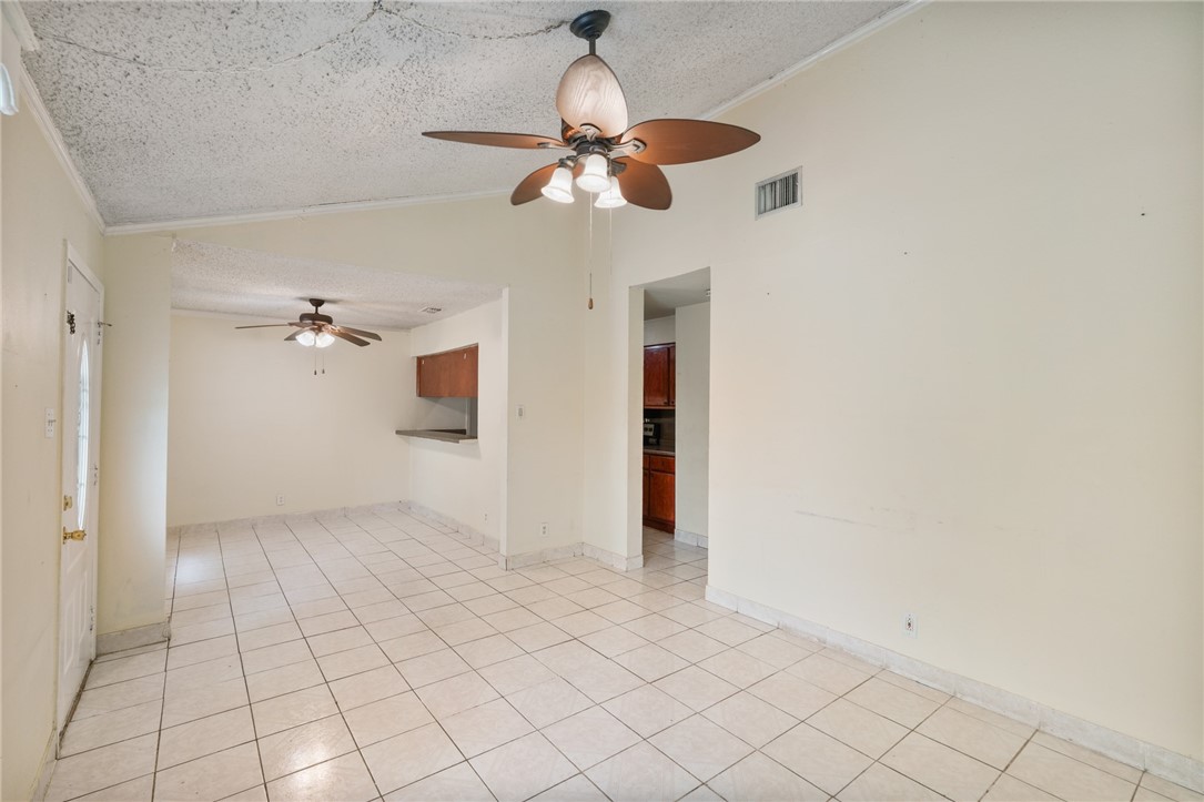 126 Cactus St Property Photo 11