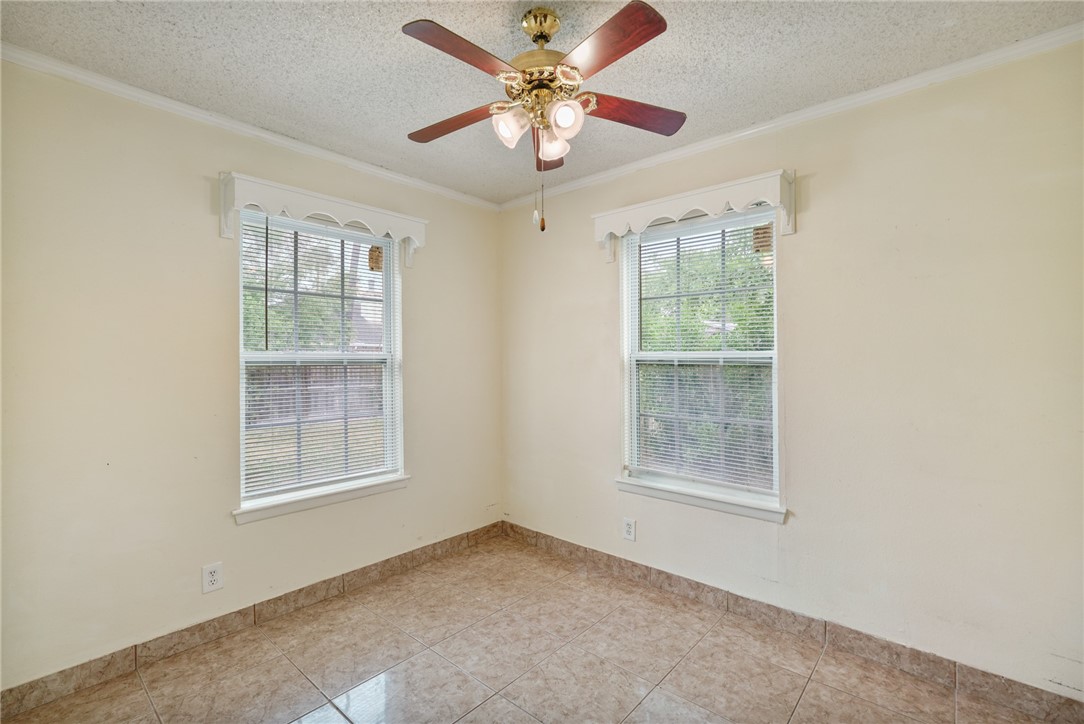 126 Cactus St Property Photo 23