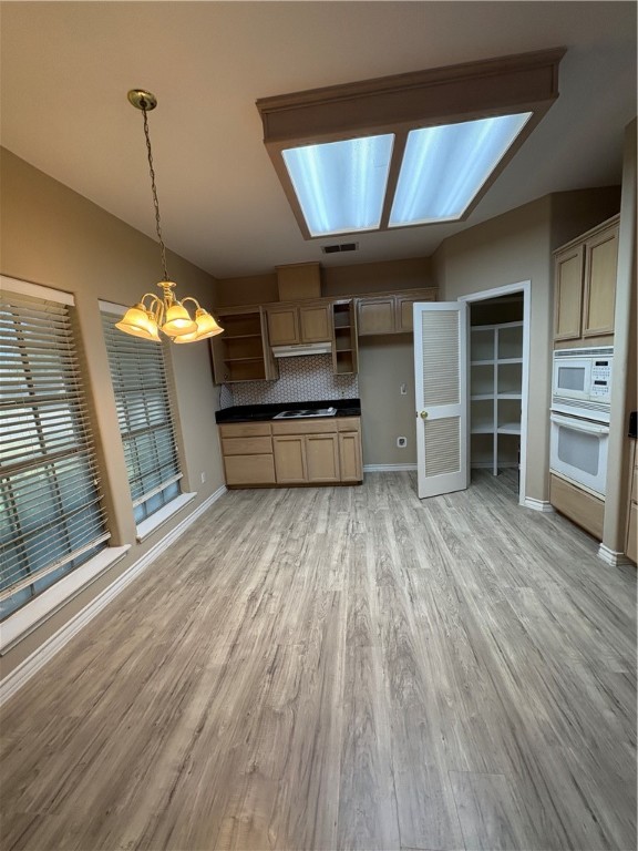 7502 Lourdes St Property Photo 6