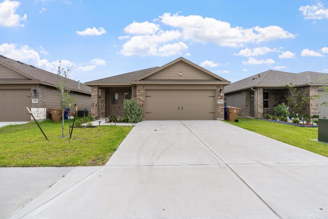 7614 Cowboy Trail Property Photo 3