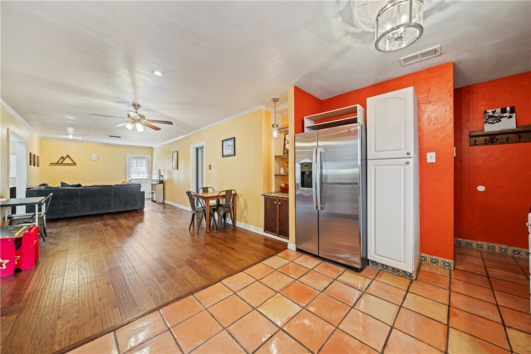 149 Rossiter St Property Photo 11