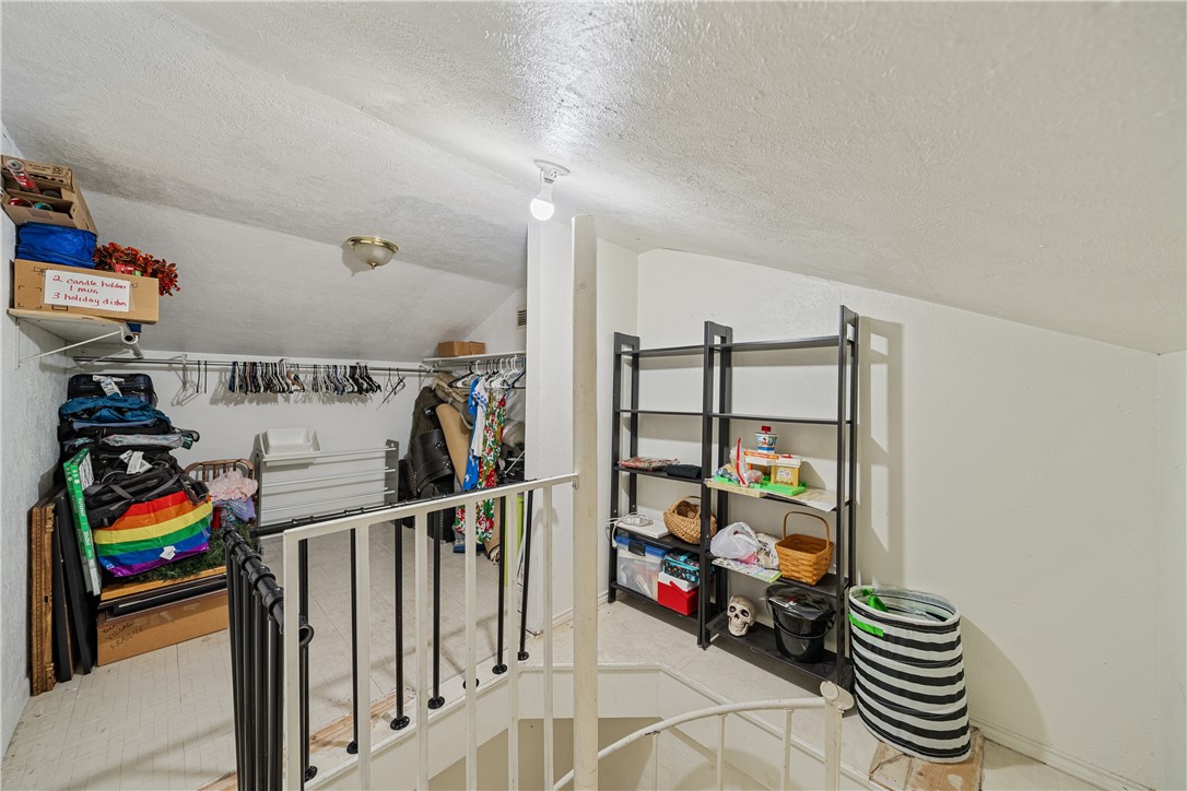 149 Rossiter St Property Photo 25
