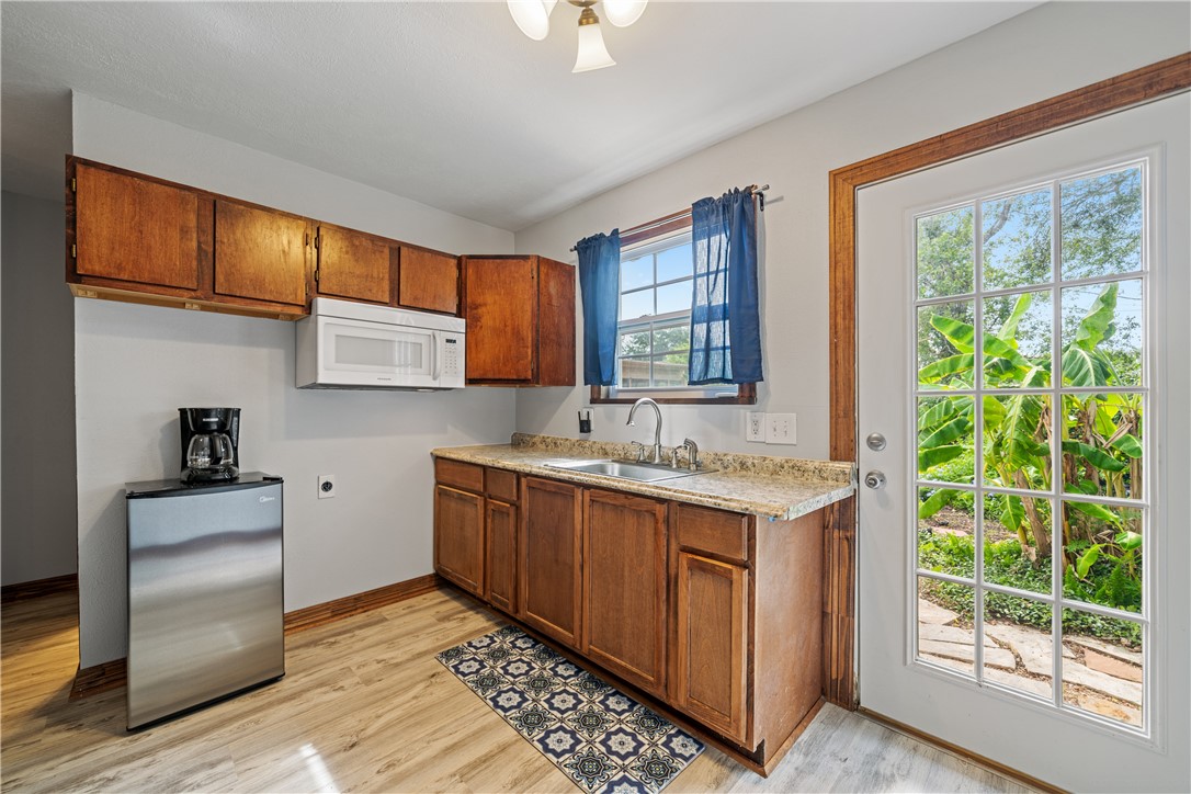 149 Rossiter St Property Photo 35