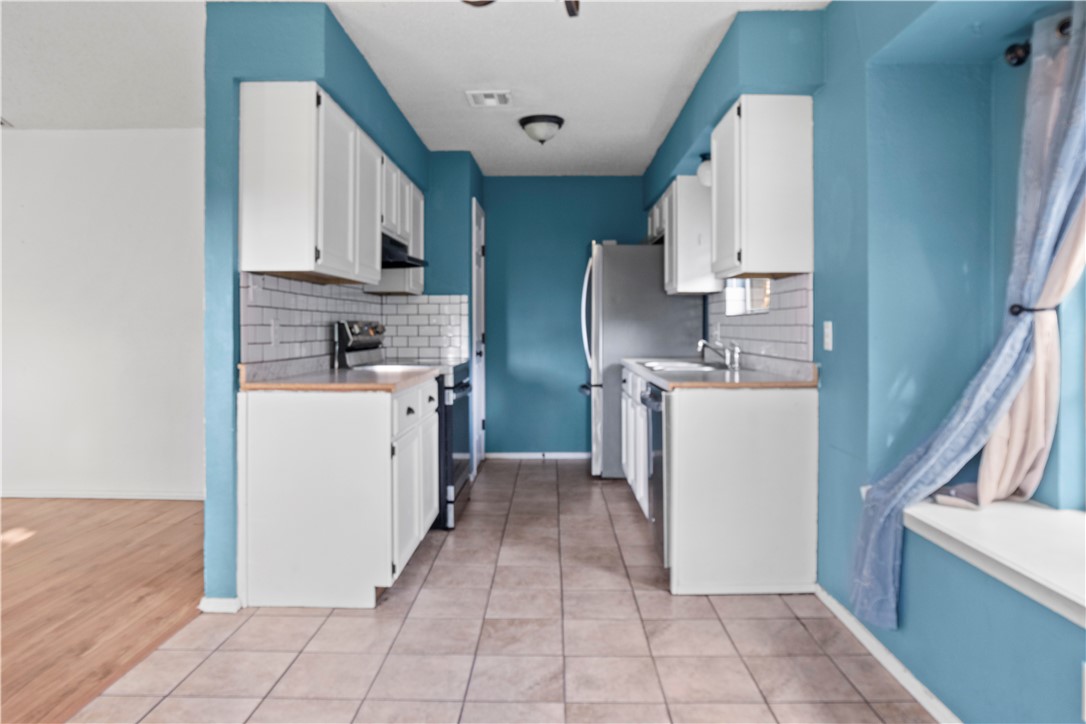 2809 Vancouver Dr Property Photo 10