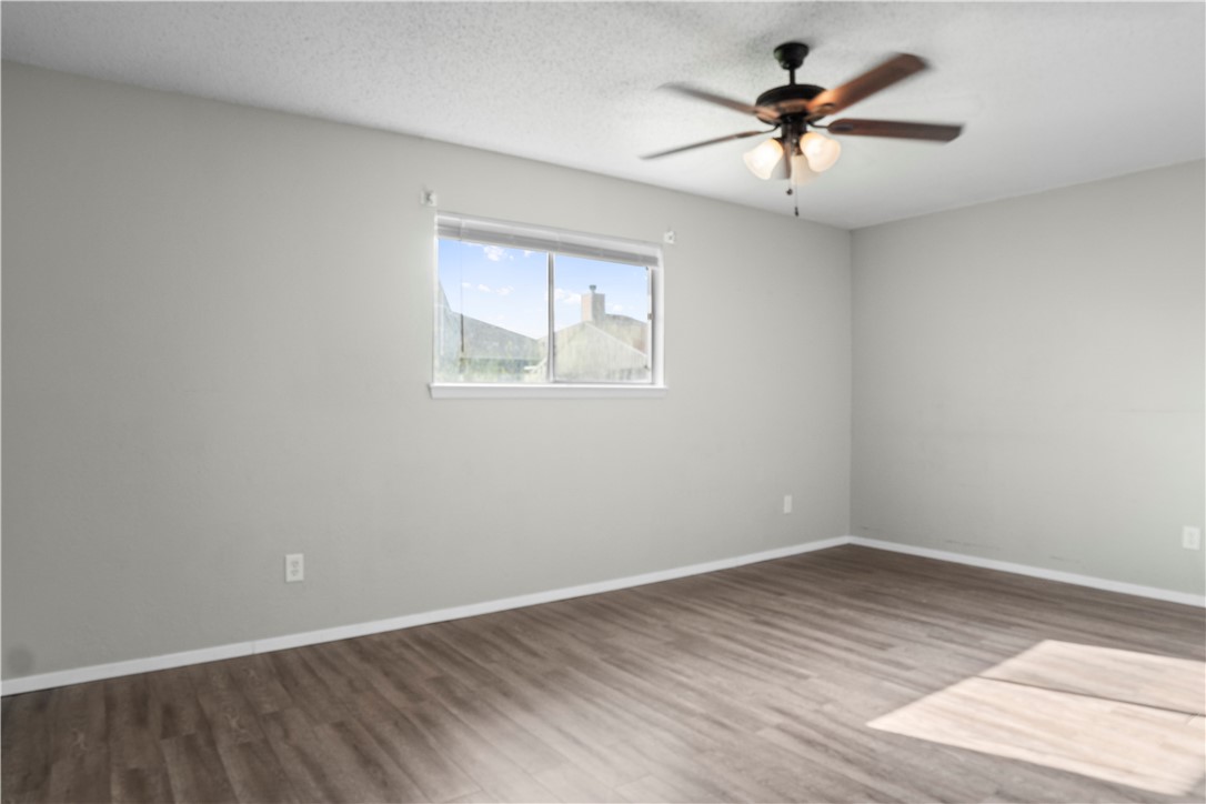 2809 Vancouver Dr Property Photo 11