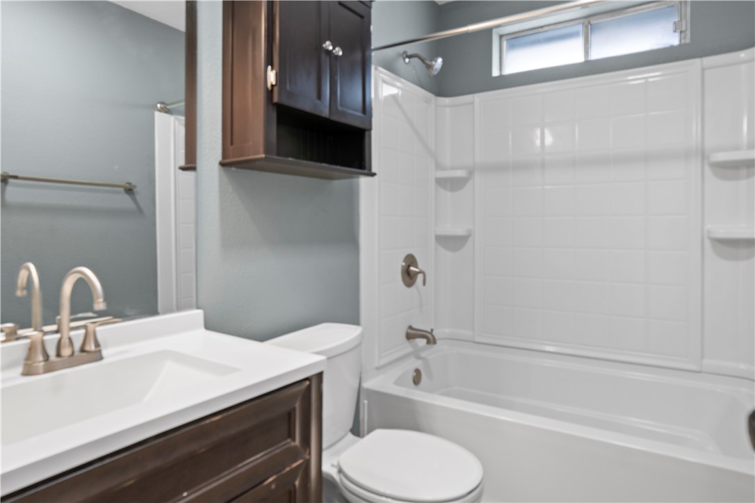 2809 Vancouver Dr Property Photo 18