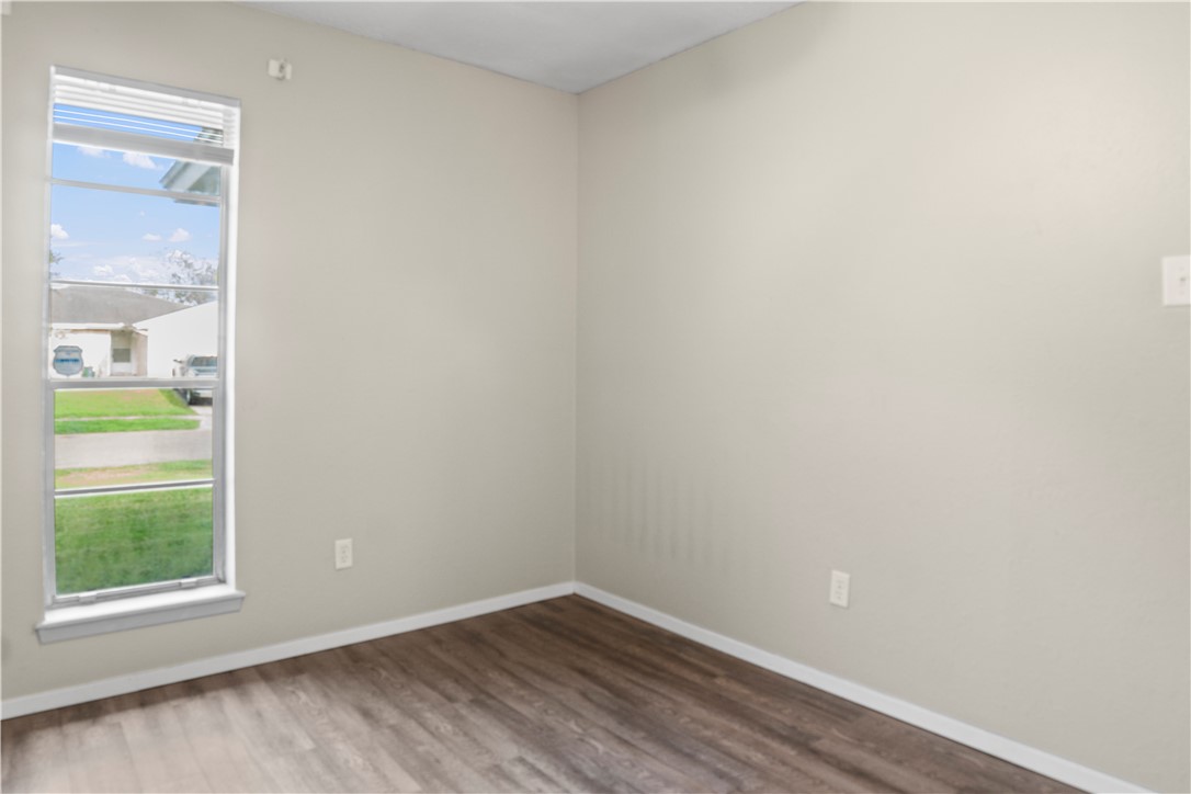 2809 Vancouver Dr Property Photo 20