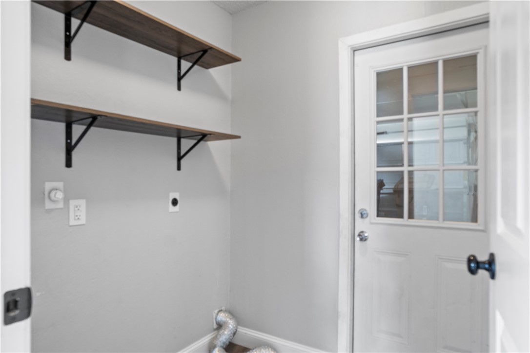 2809 Vancouver Dr Property Photo 21