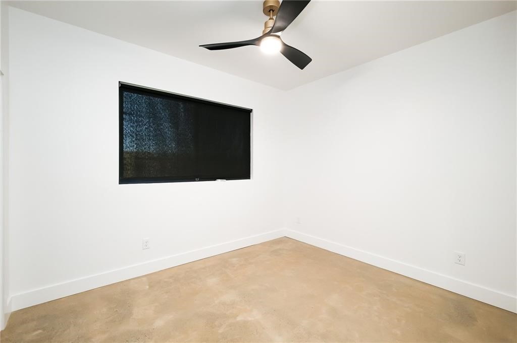 2724 Ave B Property Photo 12