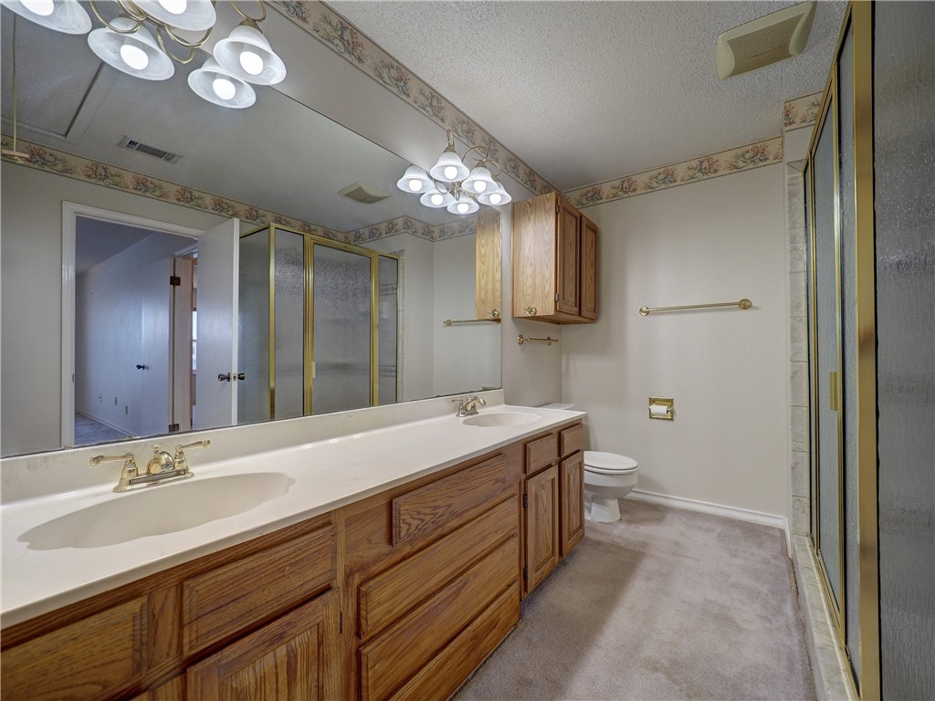 15317 Caravel Dr Property Photo 26