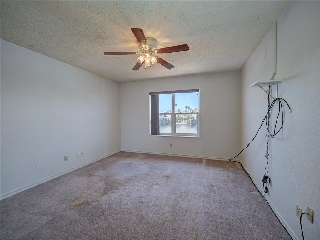 15317 Caravel Dr Property Photo 29