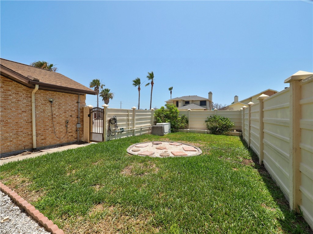 15317 Caravel Dr Property Photo 40