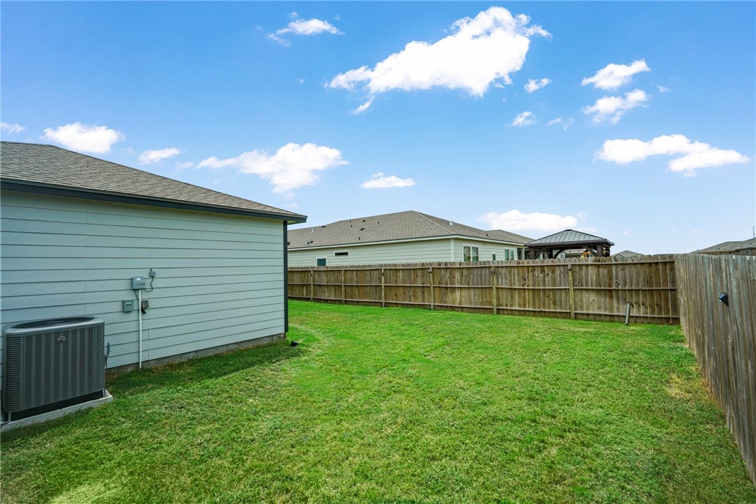 3137 Piranha Dr Property Photo 38