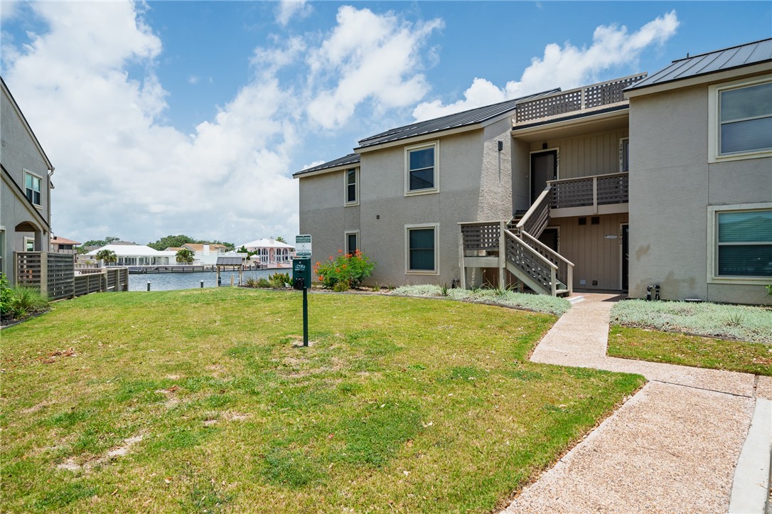 2407 Bayhouse Dr Property Photo 1