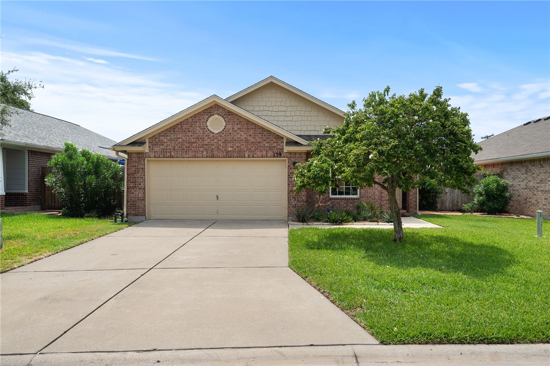 139 Heron Oaks St Property Photo 1