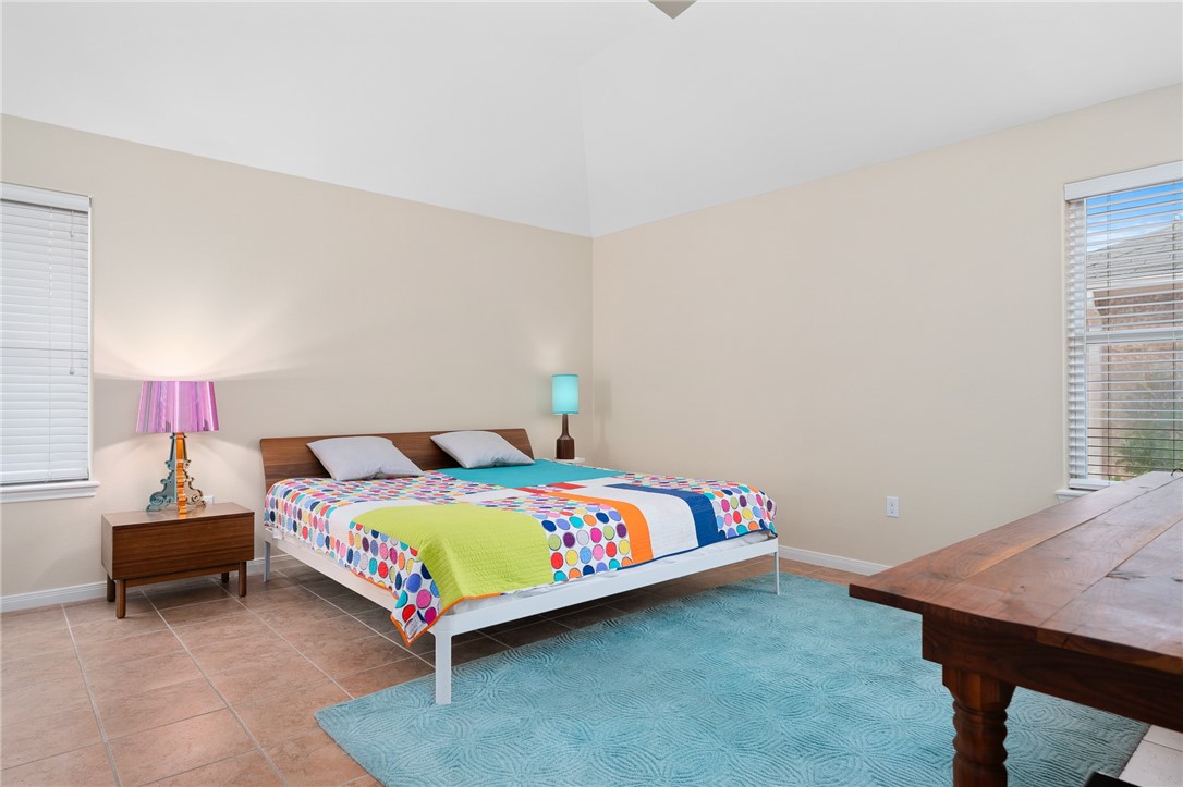 139 Heron Oaks St Property Photo 14