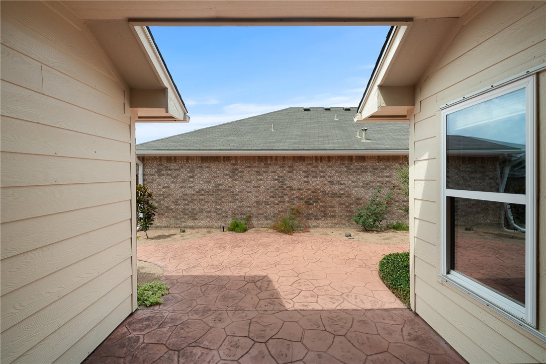 139 Heron Oaks St Property Photo 24