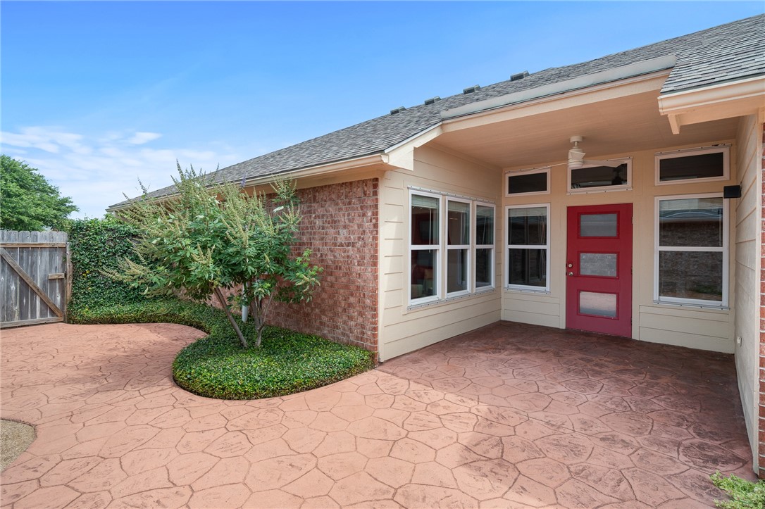 139 Heron Oaks St Property Photo 25