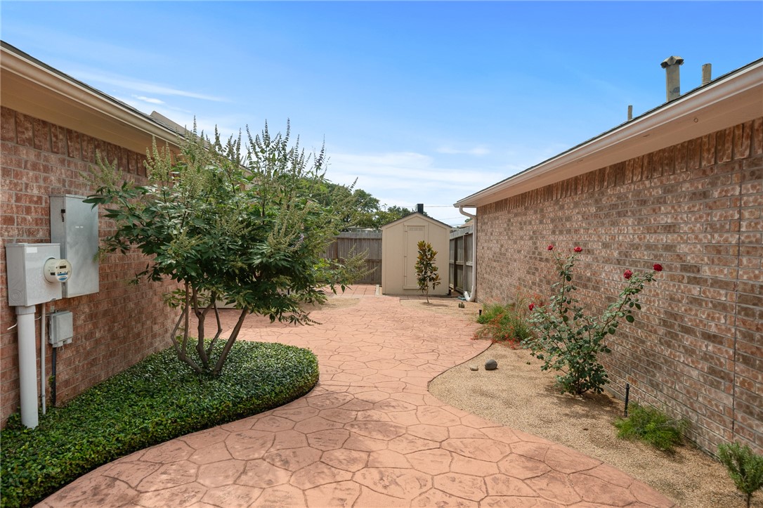 139 Heron Oaks St Property Photo 27