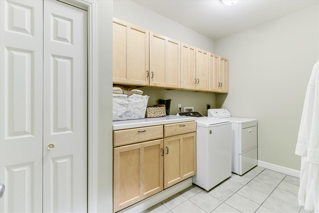 488 Margo Ln Property Photo 24