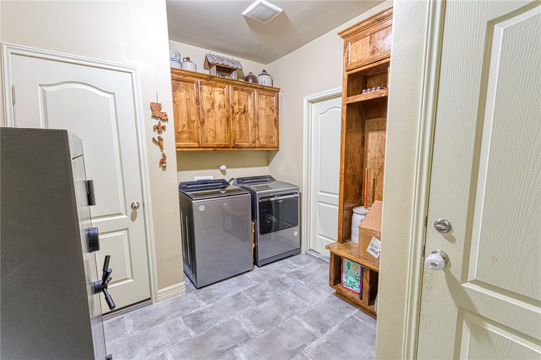 1818 Chesapeake Bay Dr Property Photo 15