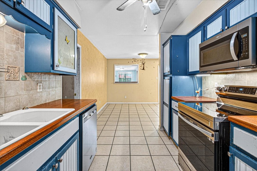 2114 Colorado St Property Photo 17