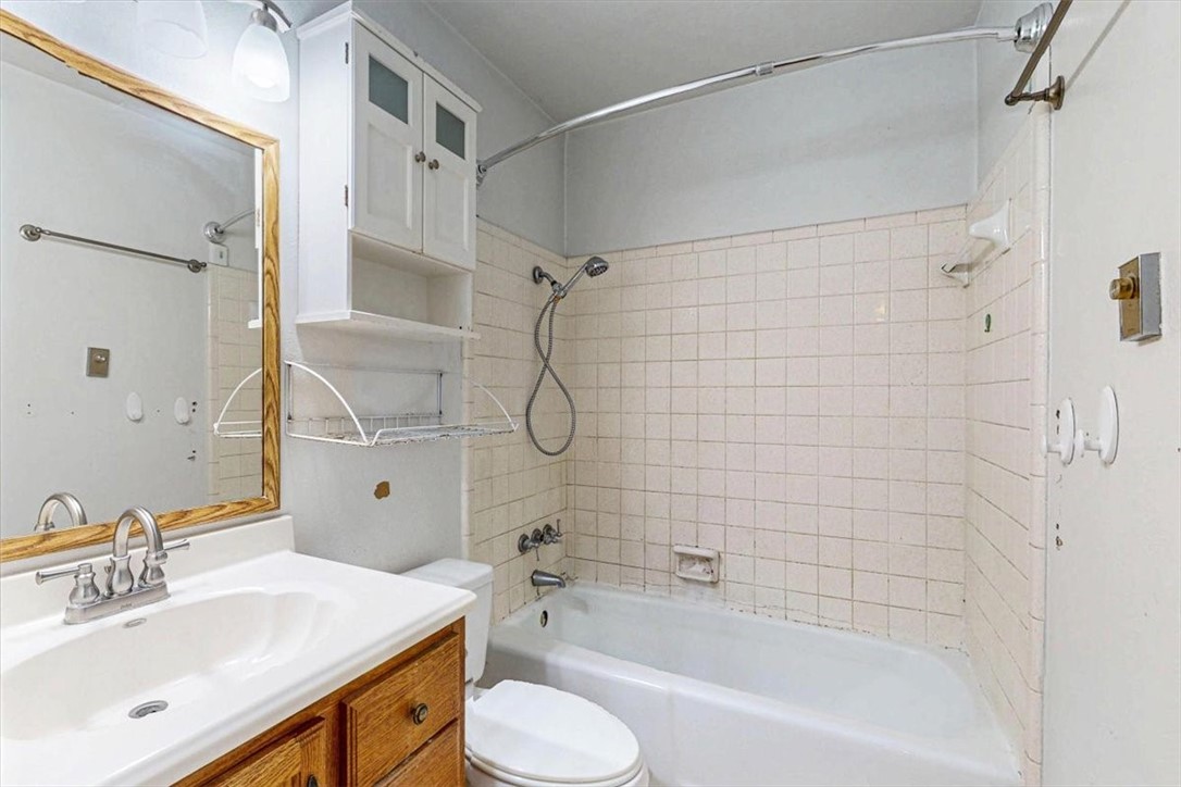 2114 Colorado St Property Photo 26