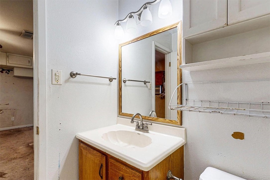 2114 Colorado St Property Photo 27