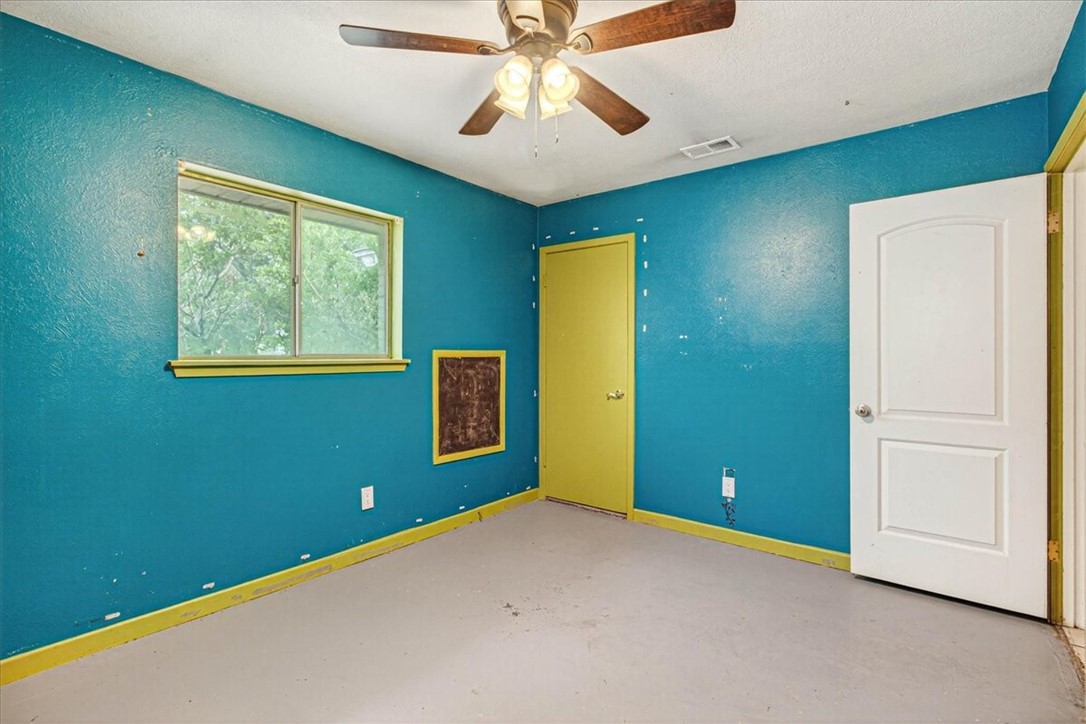2114 Colorado St Property Photo 29