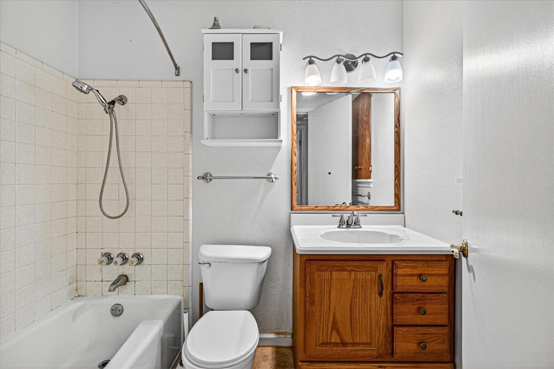 2114 Colorado St Property Photo 30