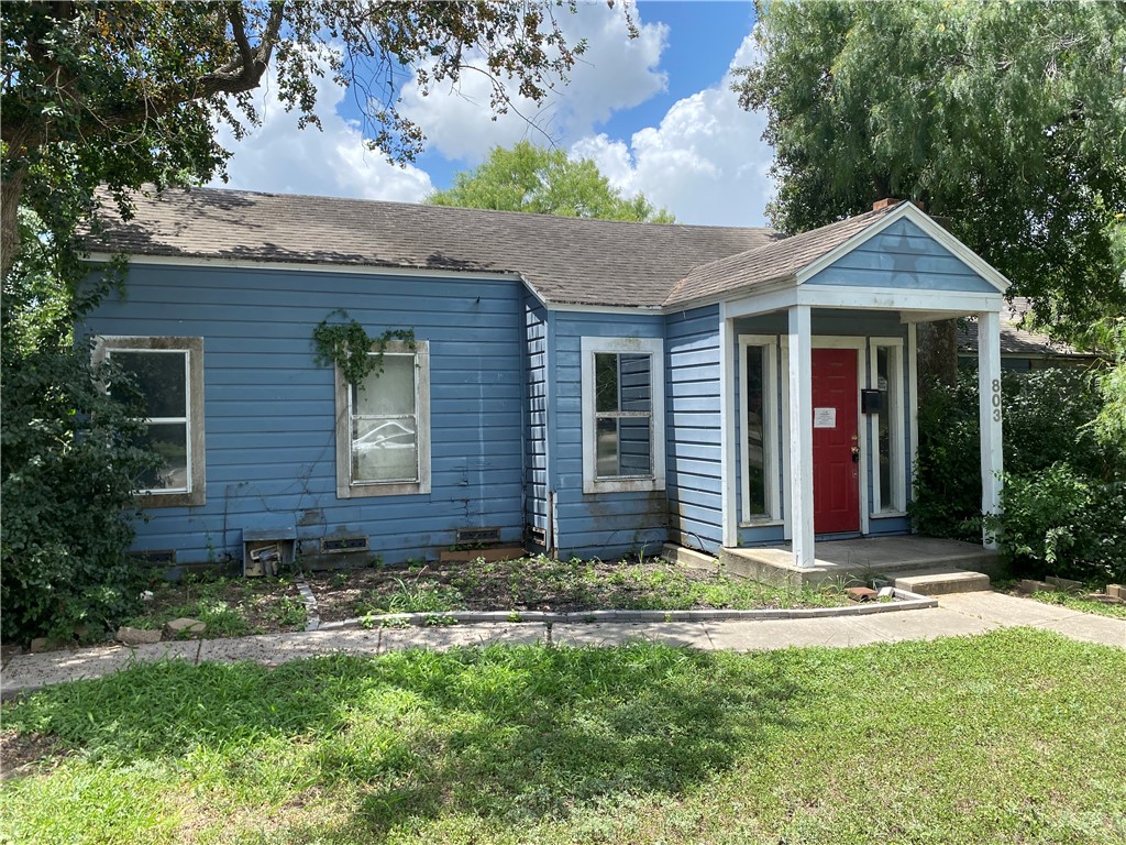 803 E Ragland Ave Property Photo 1