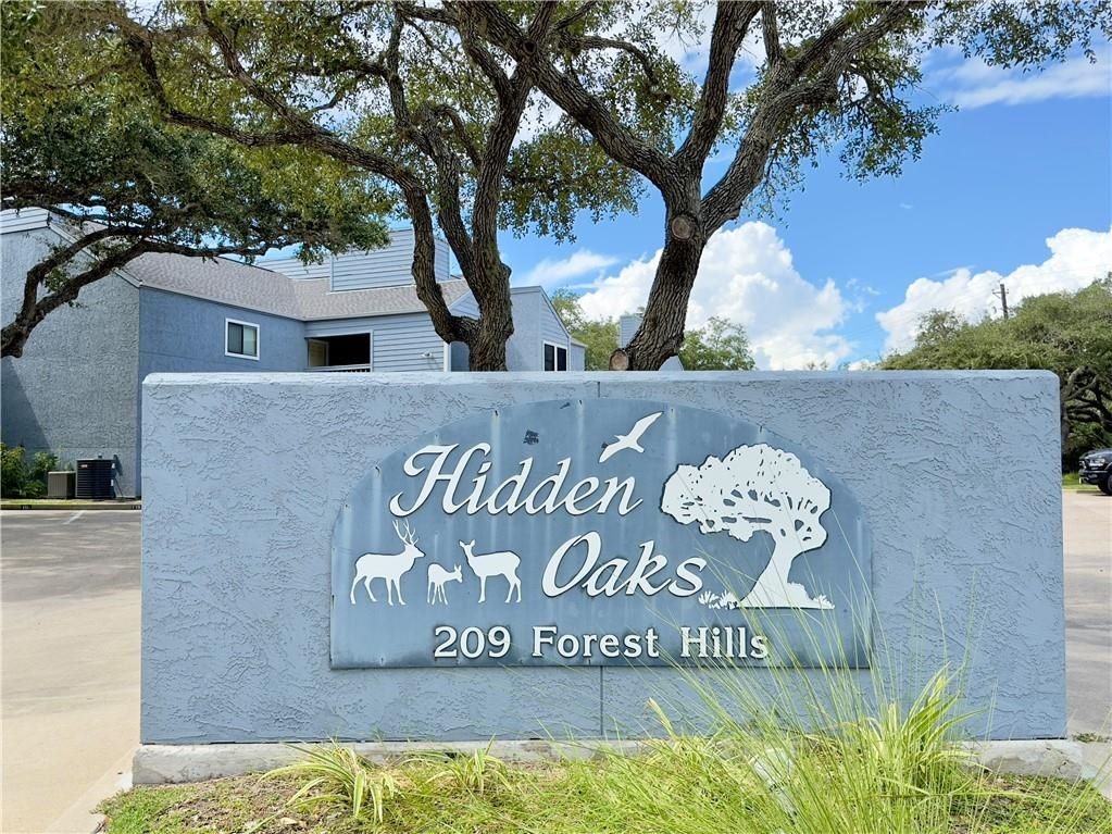 209 Forest Hills 210 Property Photo 1
