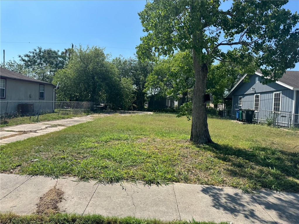 1018 Beechcraft Ave Property Photo