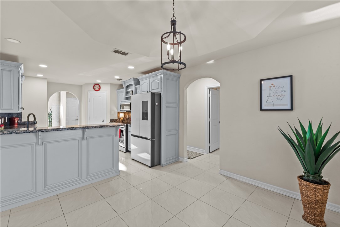 8230 Excalibur Property Photo 11