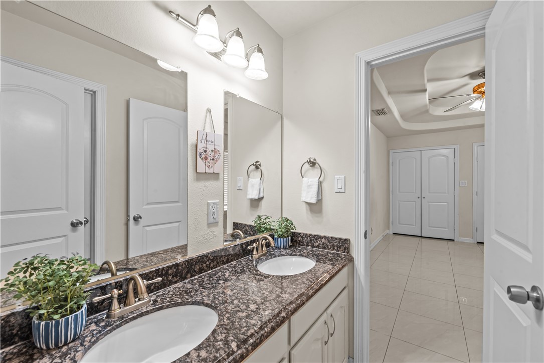 8230 Excalibur Property Photo 24