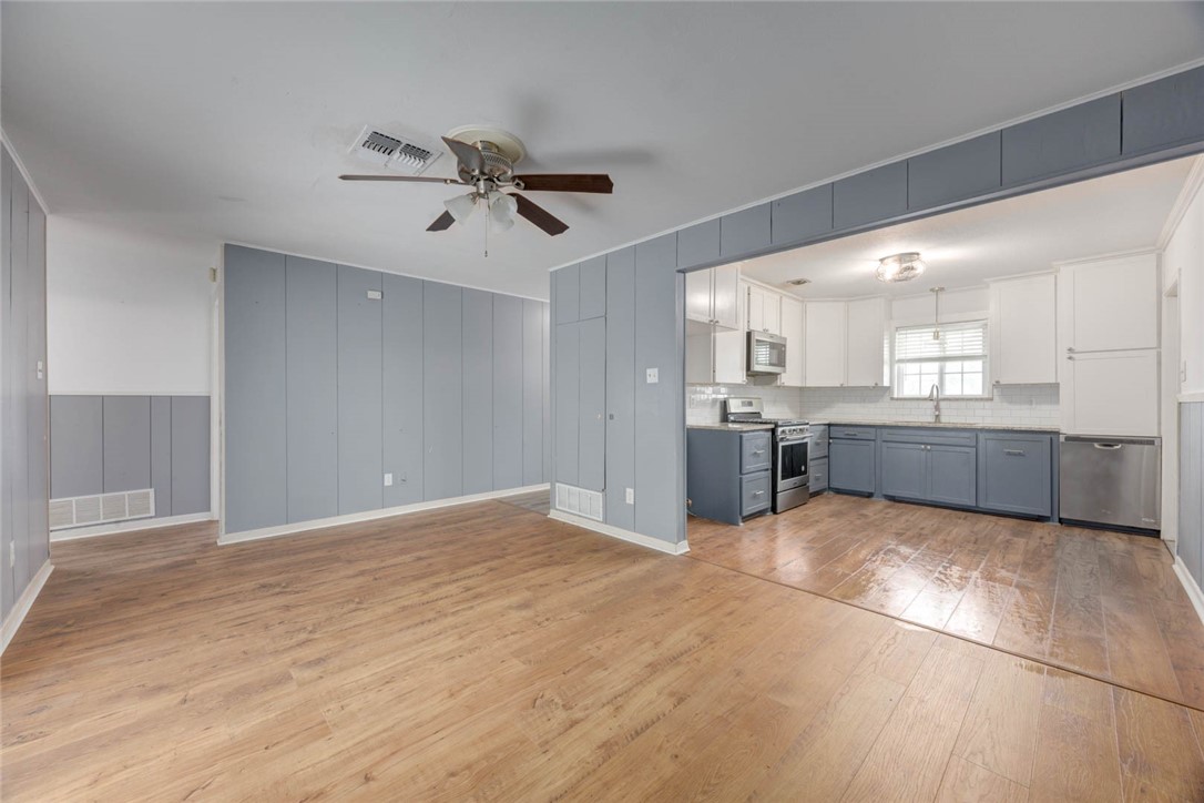 1011 Diomede Dr Property Photo 8