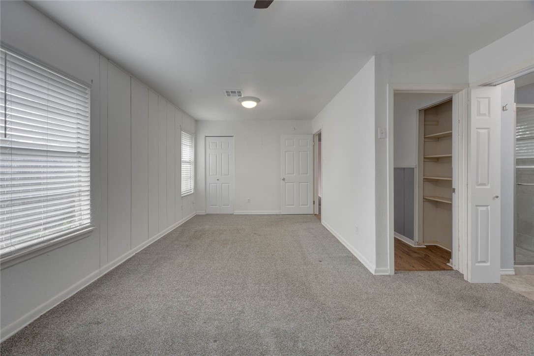 1011 Diomede Dr Property Photo 16
