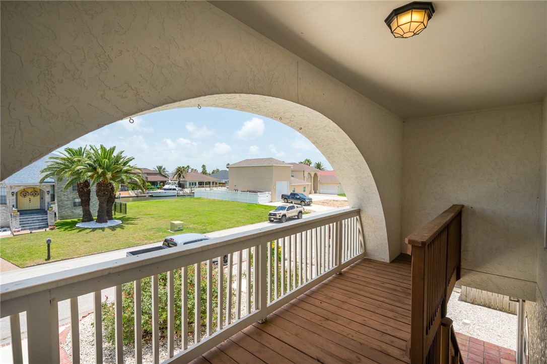 109 Tarpon Ct Property Photo 6