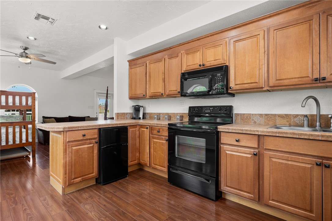 109 Tarpon Ct Property Photo 28