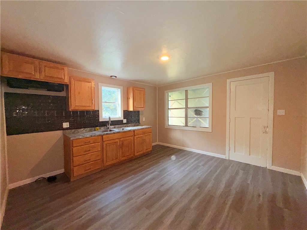 1010 Range St Property Photo 8
