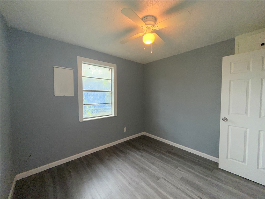 1105 Range St Property Photo 17