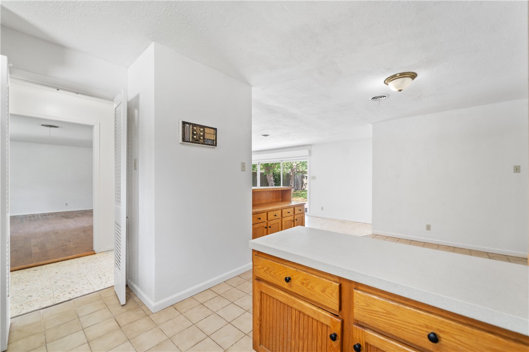 445 Poenisch Property Photo 18