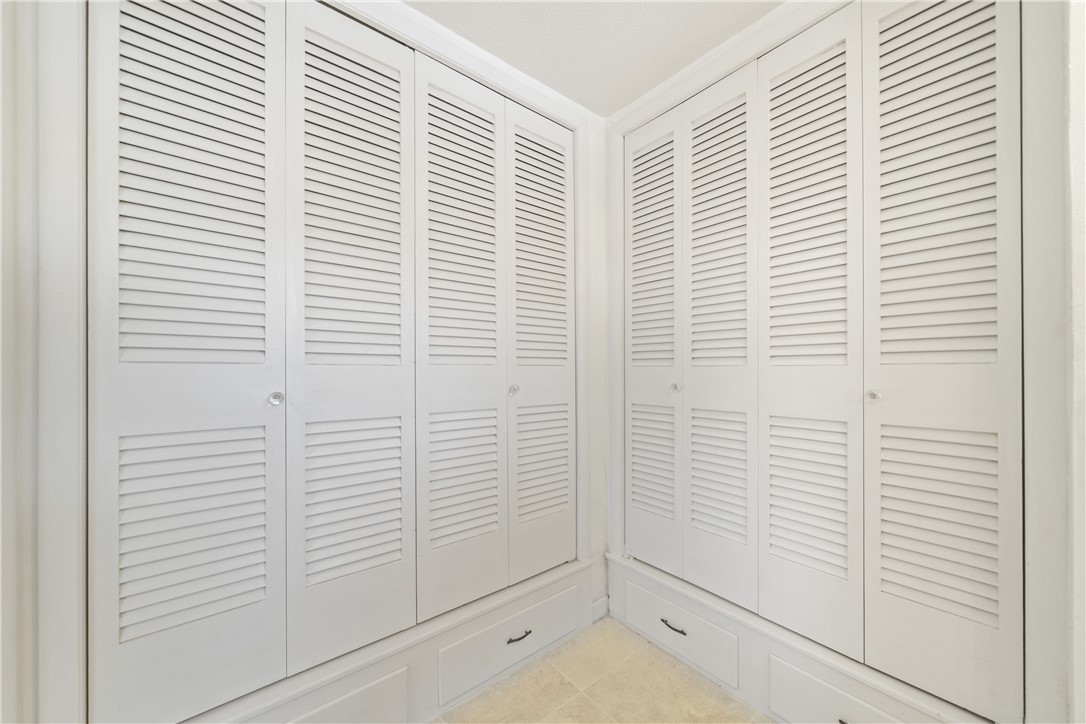 445 Poenisch Property Photo 31