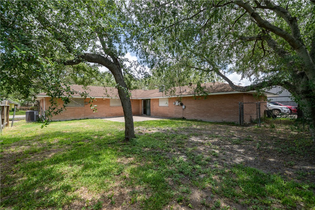 438 Pennington Dr Property Photo 35